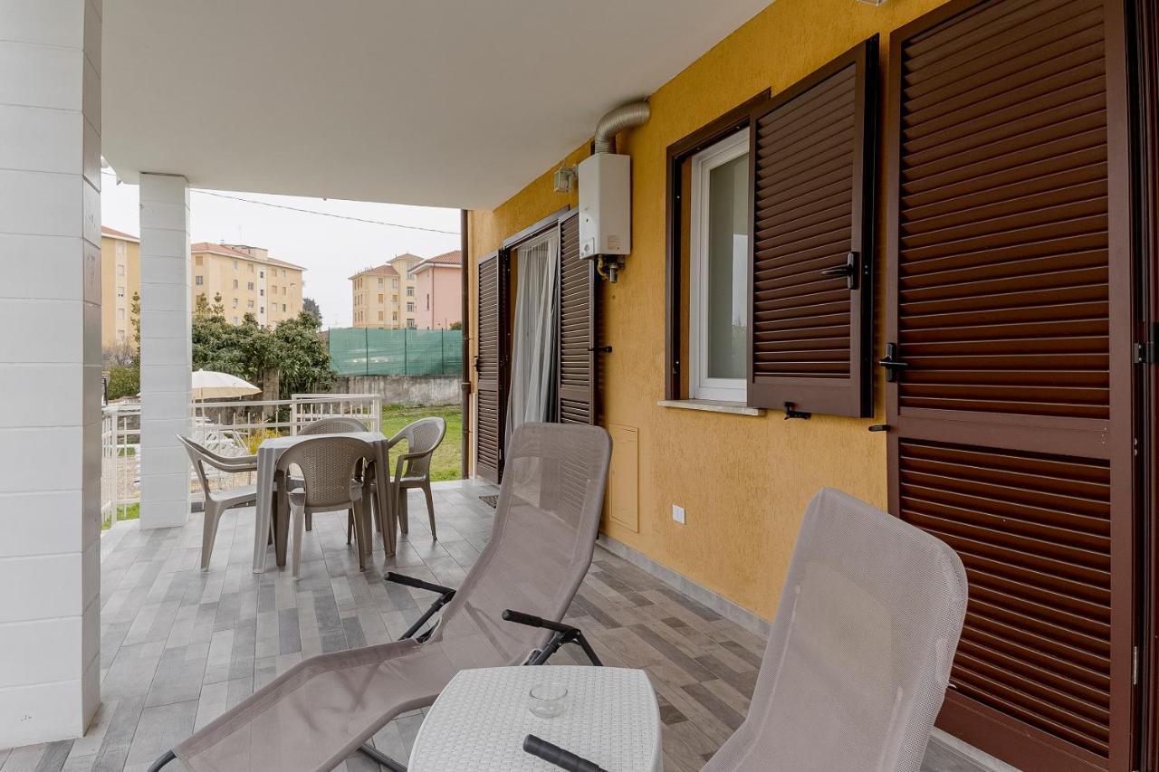 Il Gattino Di Porto - Apt 2 - Bilocale Terrazzo Piscina Imperia Luaran gambar