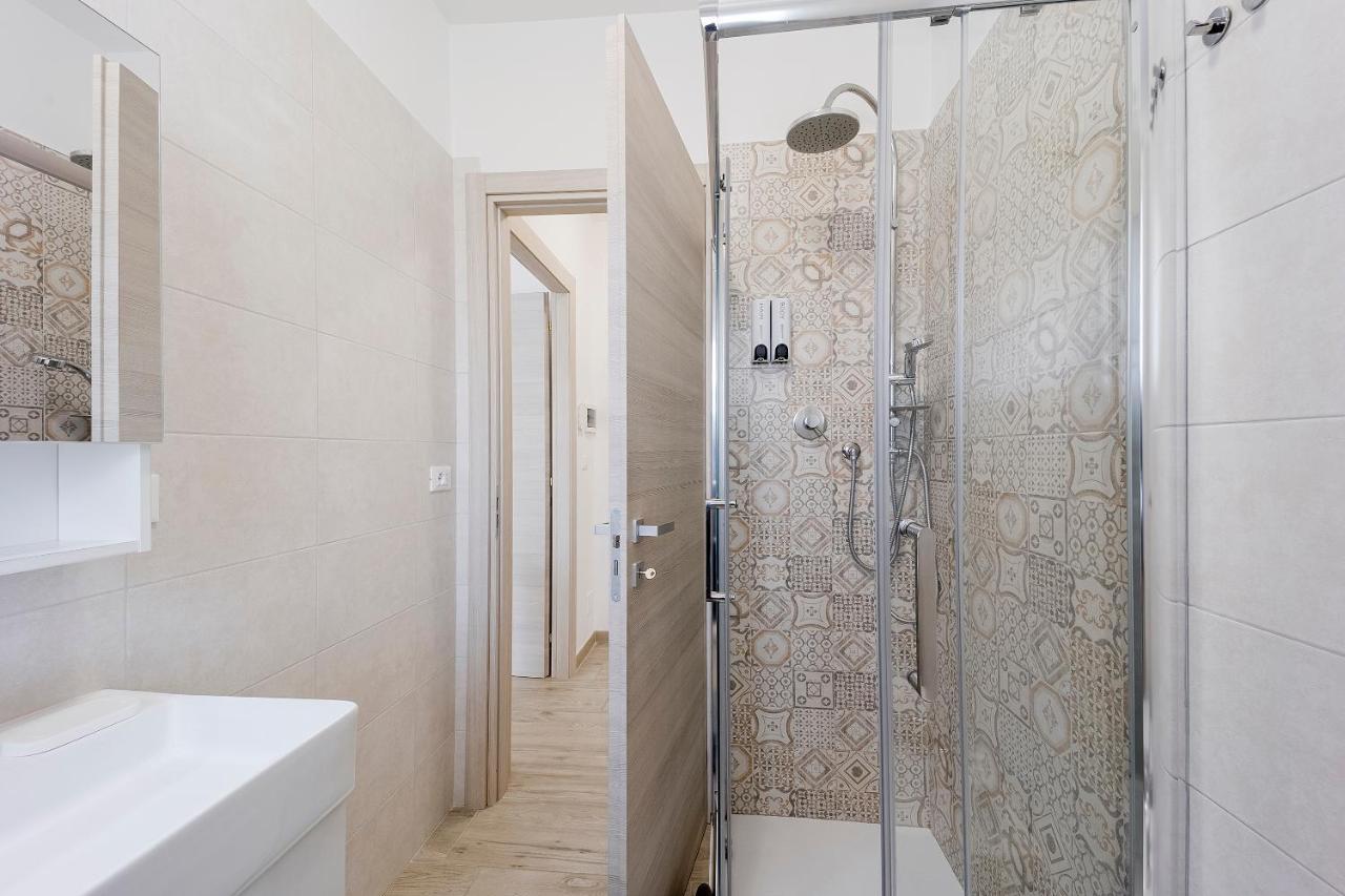 Il Gattino Di Porto - Apt 2 - Bilocale Terrazzo Piscina Imperia Luaran gambar
